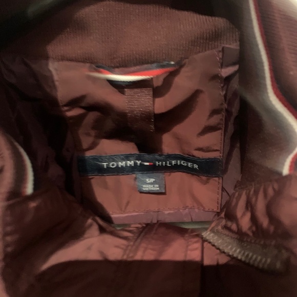 Tommy Hilfiger wind breaker - Picture 2 of 2